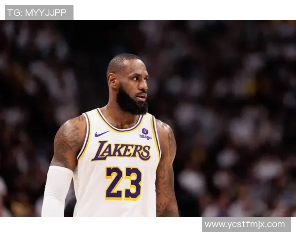 詹姆斯对足球明星的精彩评价与运动精神的深刻理解